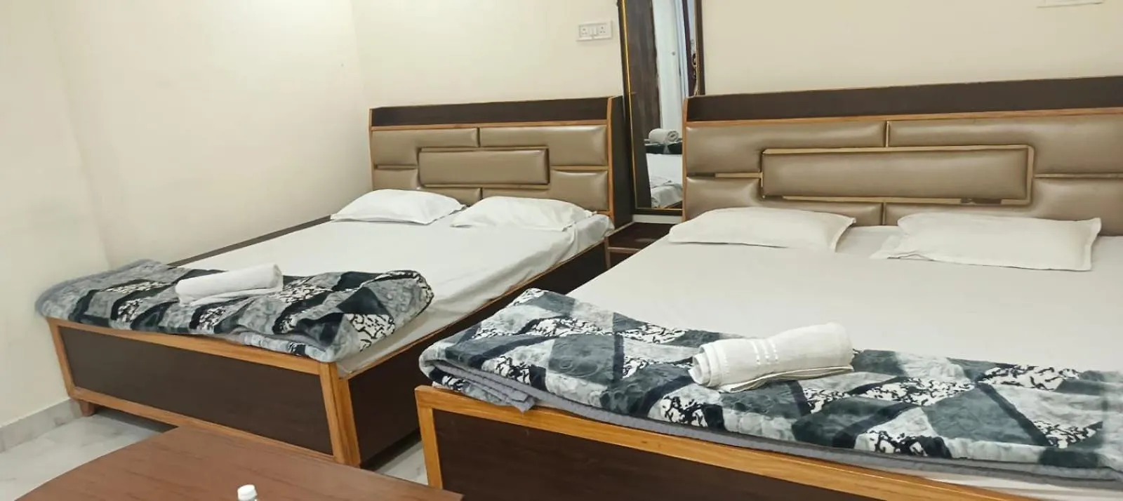 Sanskriti Guest House Waranasi