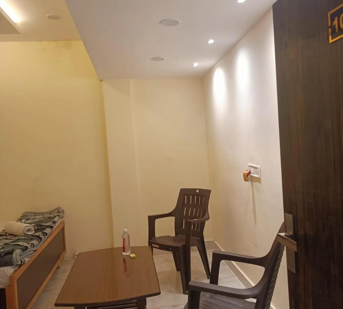 Sanskriti Guest House Waranasi